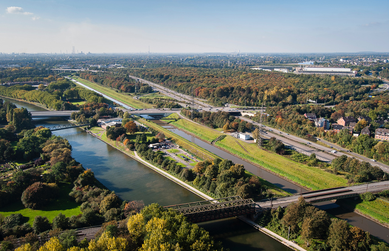 Multiple stressors in European freshwaters: managing for ‘ecological surprises’