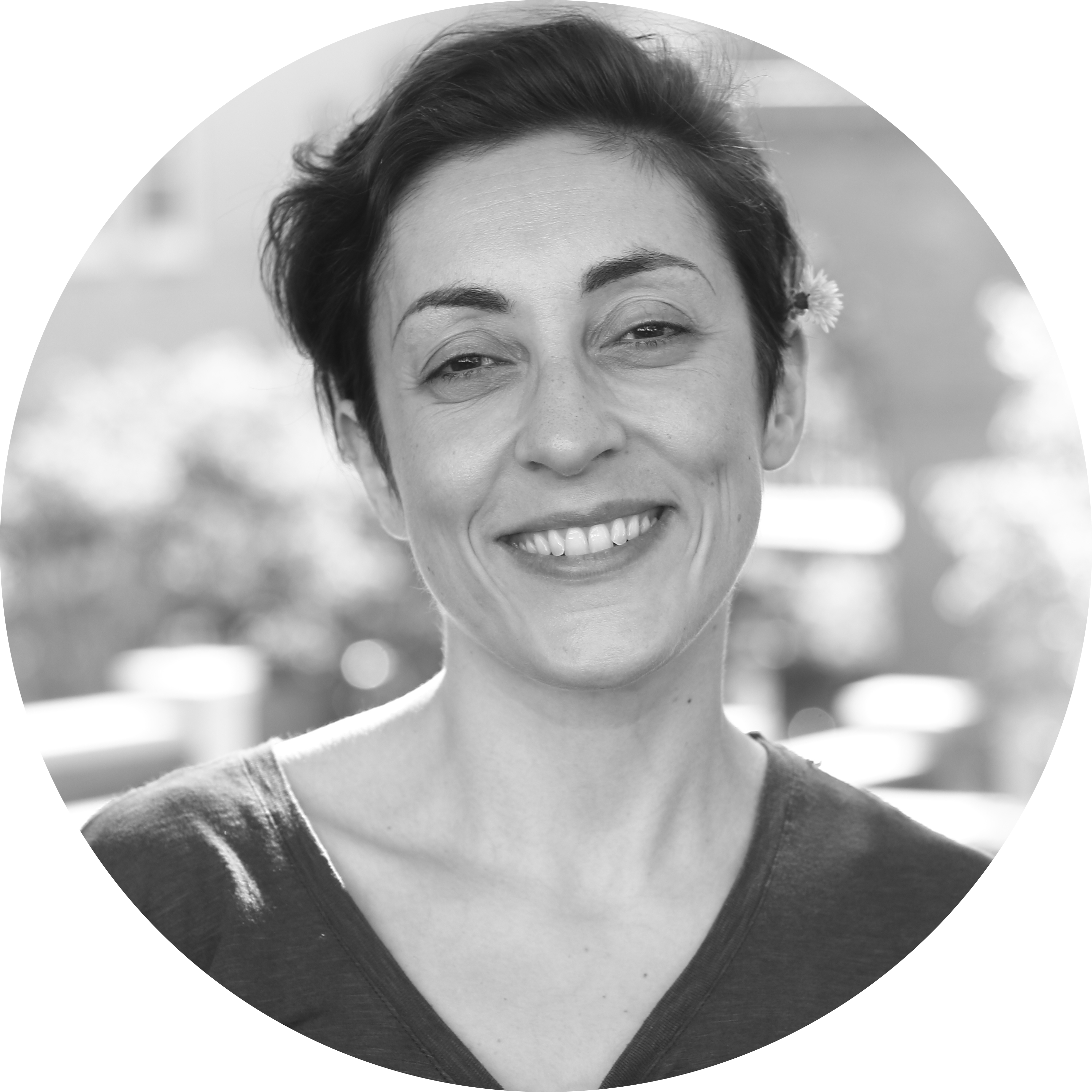 Go to the profile of Nadine Fornelos