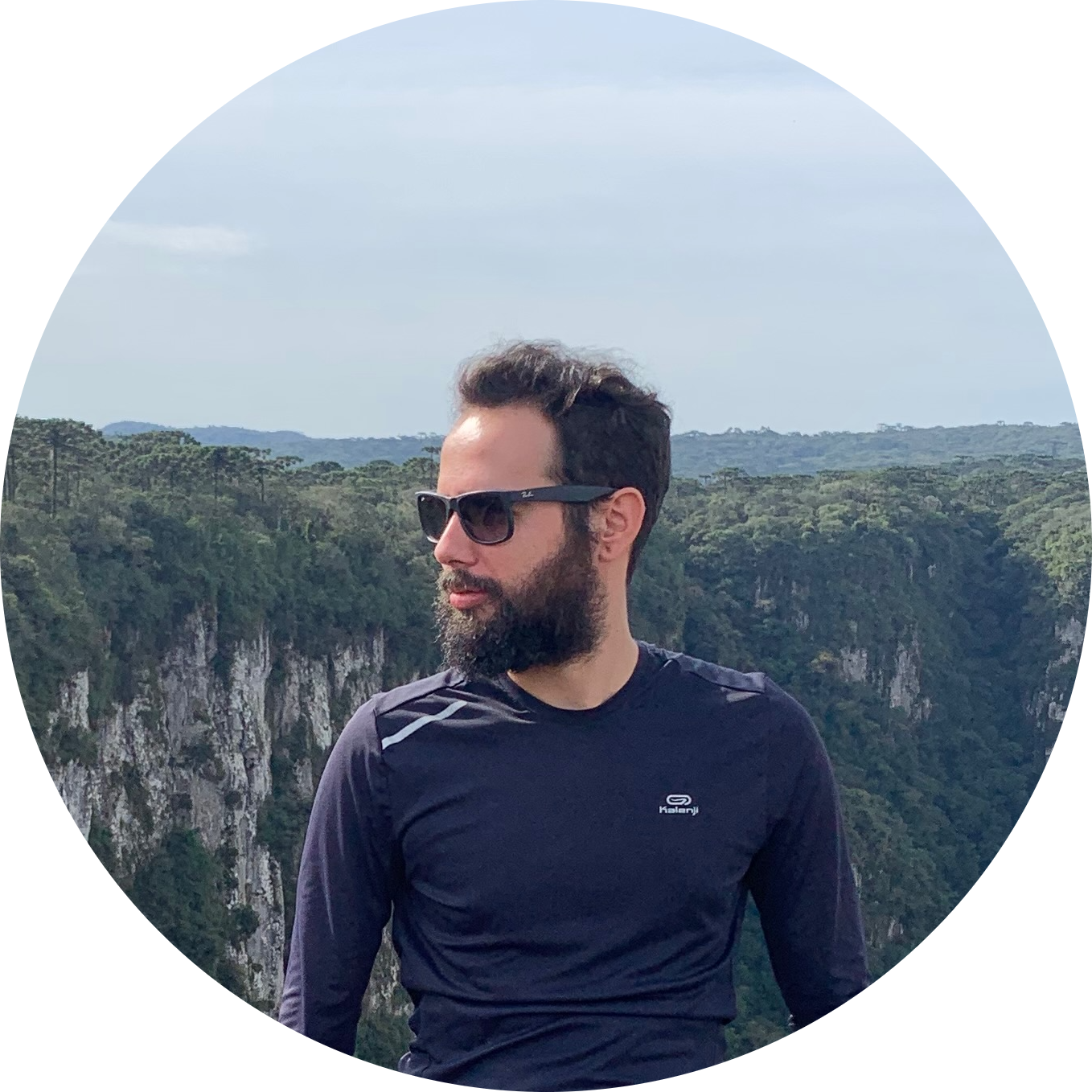 Go to the profile of Daniel Maciel