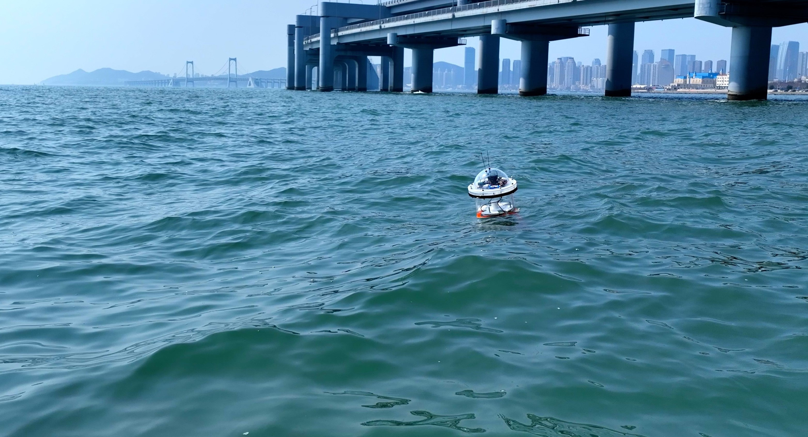Battery-free marine IoT nodes
