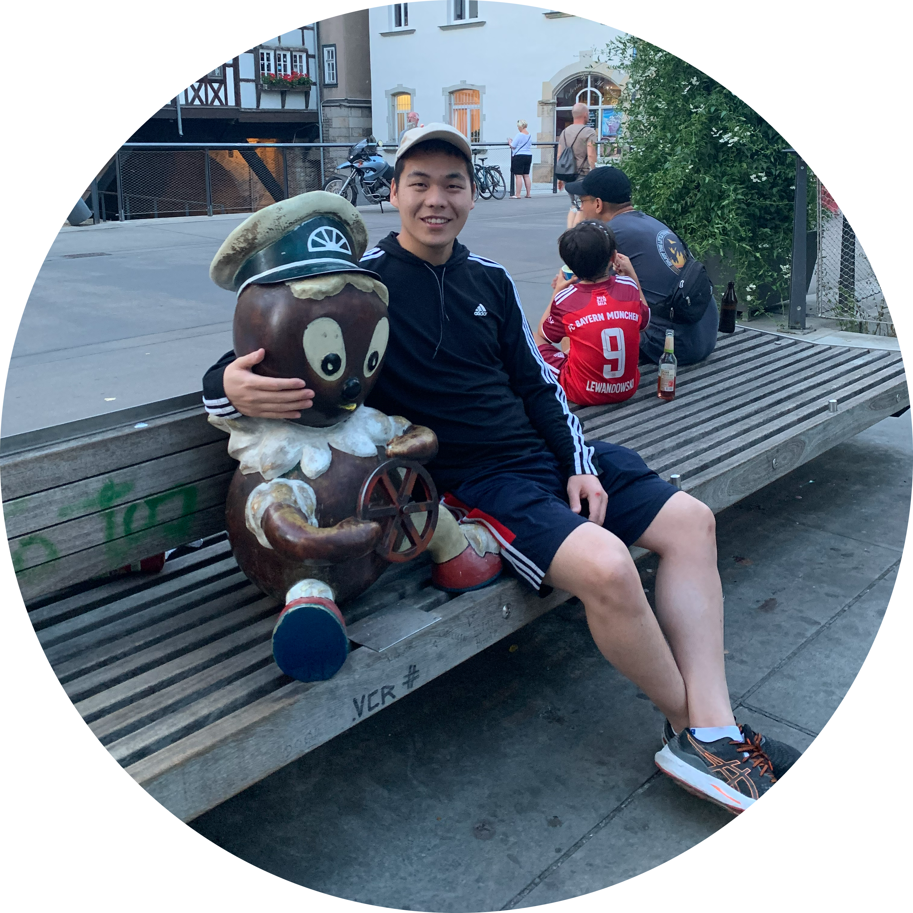 Go to the profile of Chenghai Li