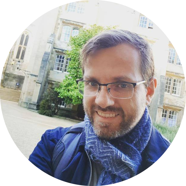 Go to the profile of Adriano dos Santos