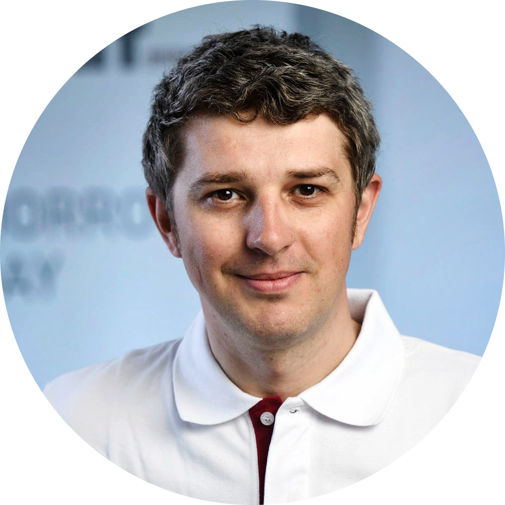 Go to the profile of Artur Tron