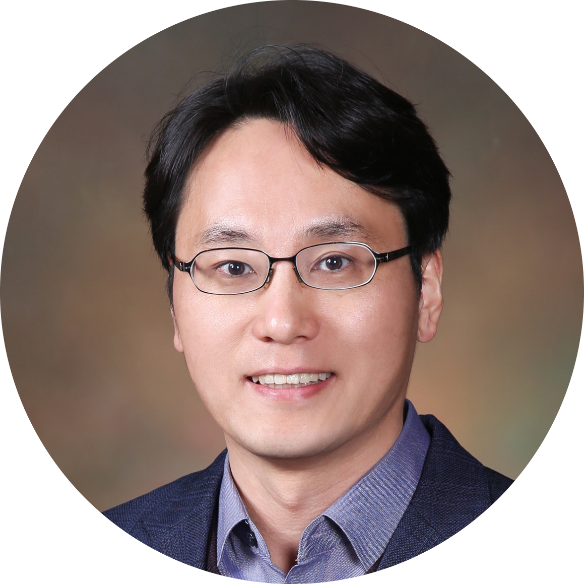 Go to the profile of Yong-Hoon Kim