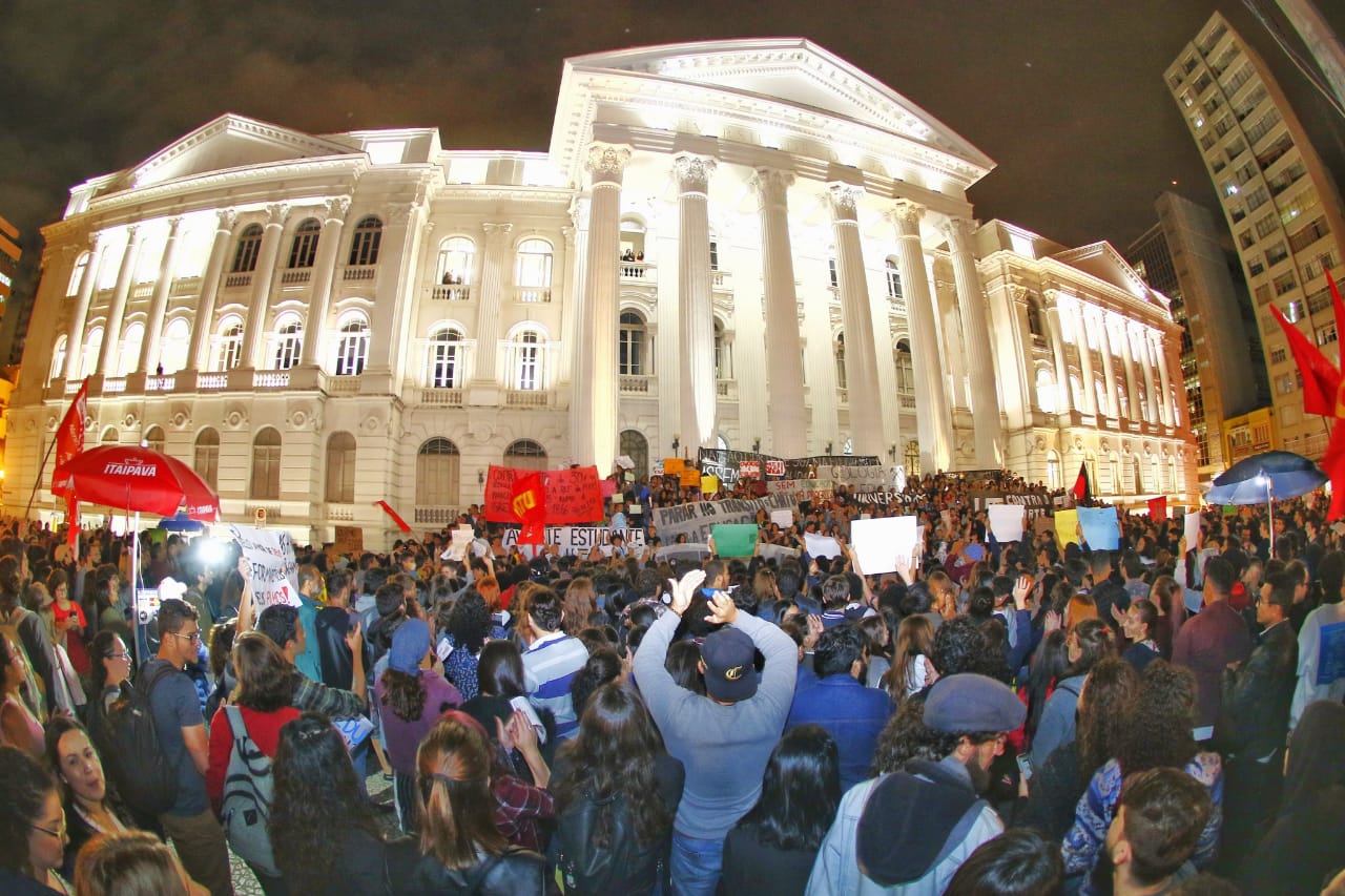 Brazil: towards an uneducated country 