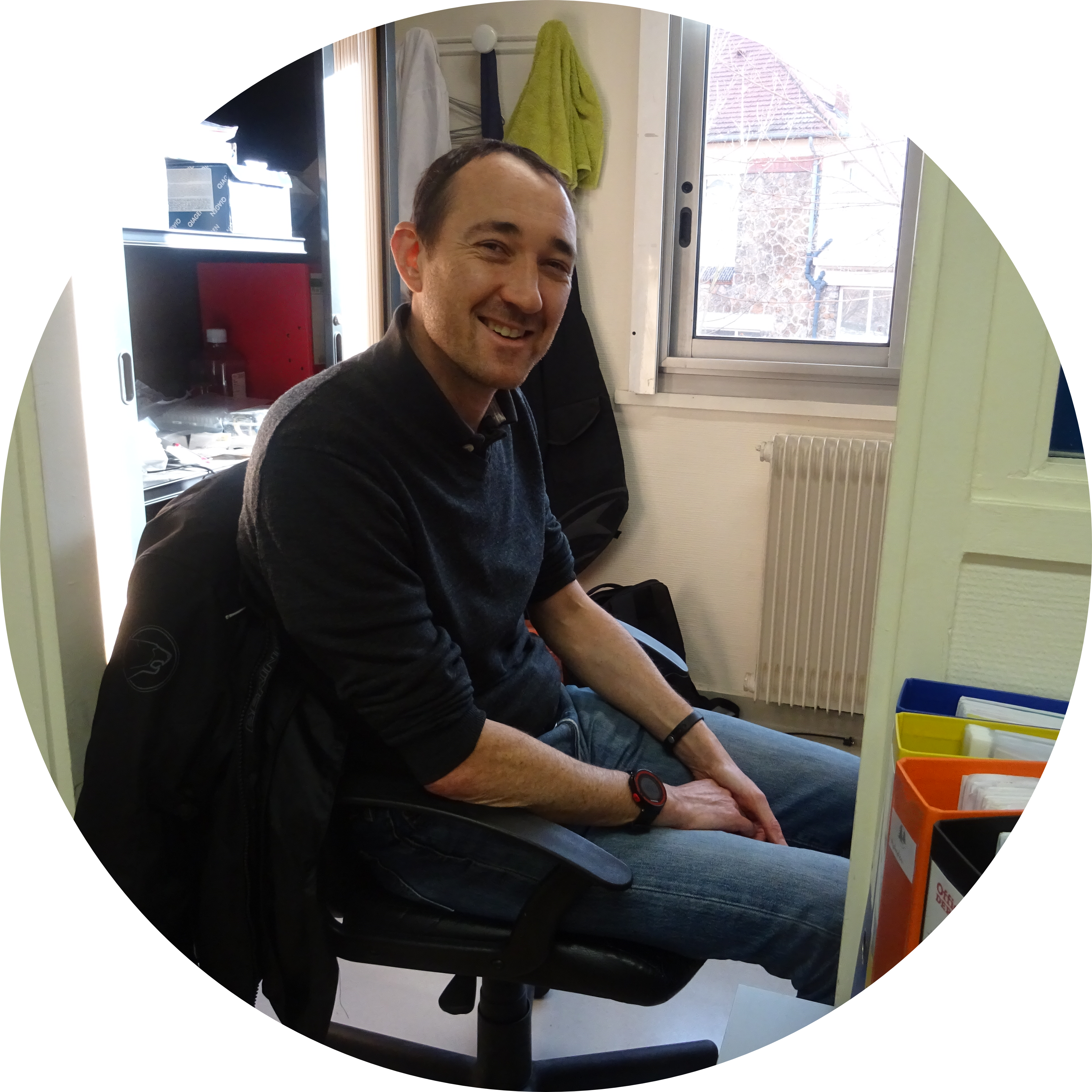 Go to the profile of Hervé Acloque